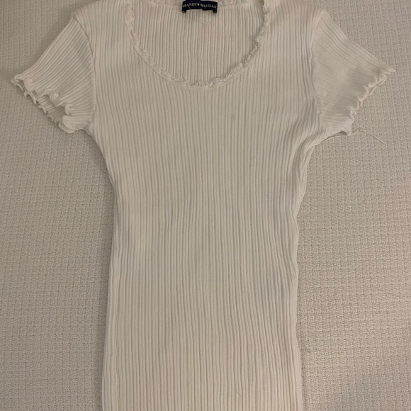 Brandy Melville Long White Ruffled Shirt - Picture 3 of 5